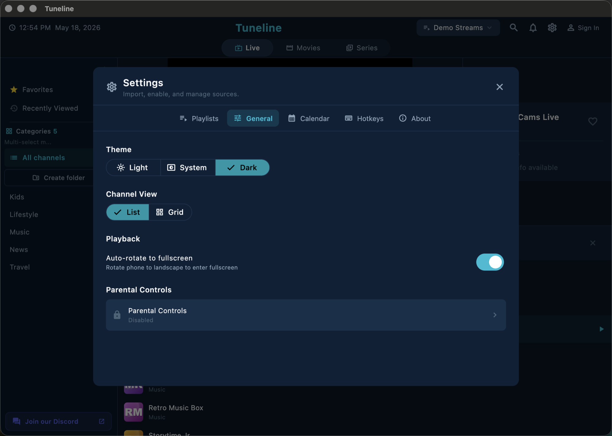 Screenshot: Tuneline's library — favorites and history stored locally on the device